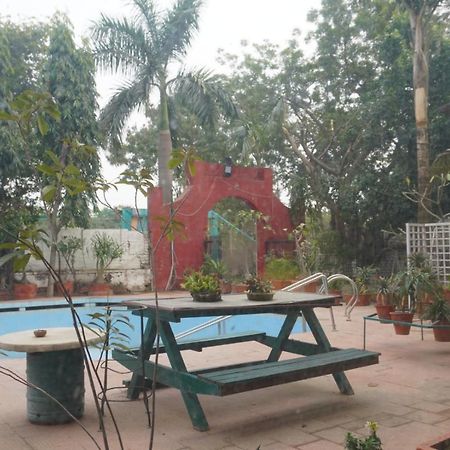 Hotel Aravali Heights Alwar Buitenkant foto