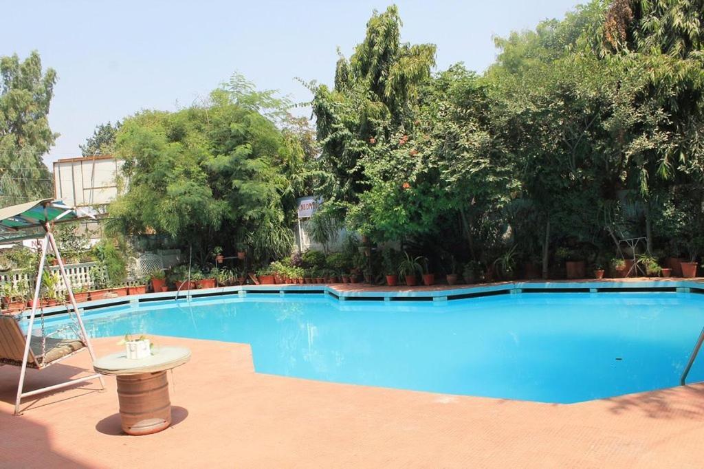 Hotel Aravali Heights Alwar Buitenkant foto