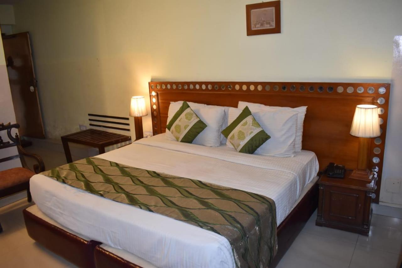 Hotel Aravali Heights Alwar Buitenkant foto